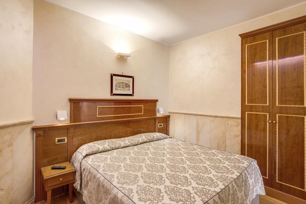 Pantheon Rooms Rome Exterior photo